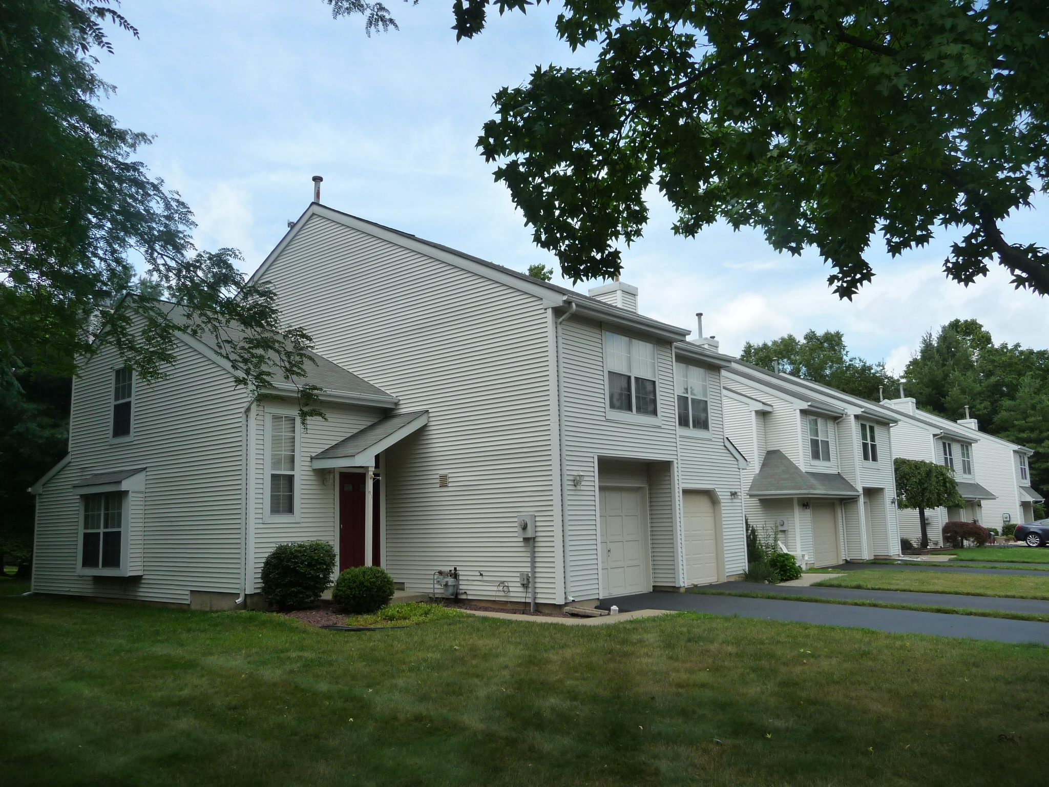 Brookwood Townhomes, Eatontown NJ Brookwood Townhomes, Eatontown NJ